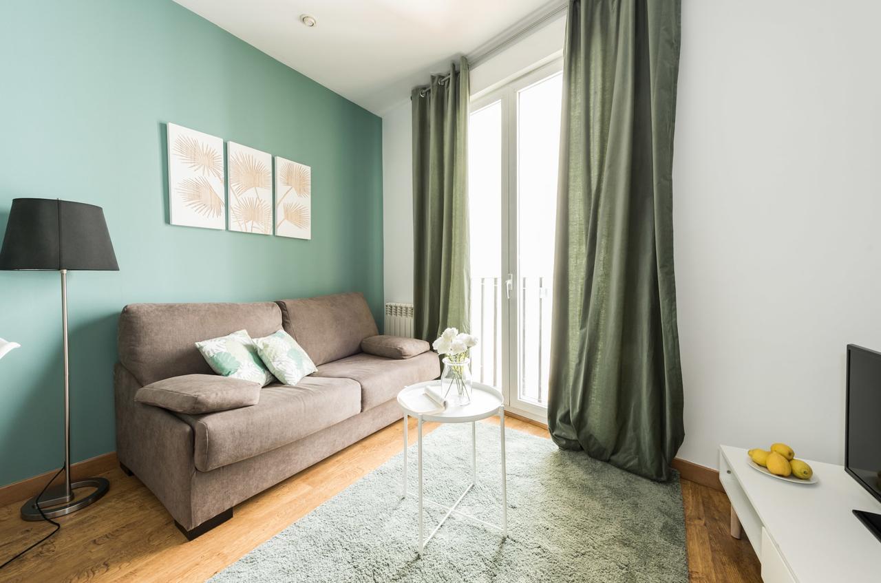 Apartamento Gran Via I Santa Ana Madrid Exterior foto
