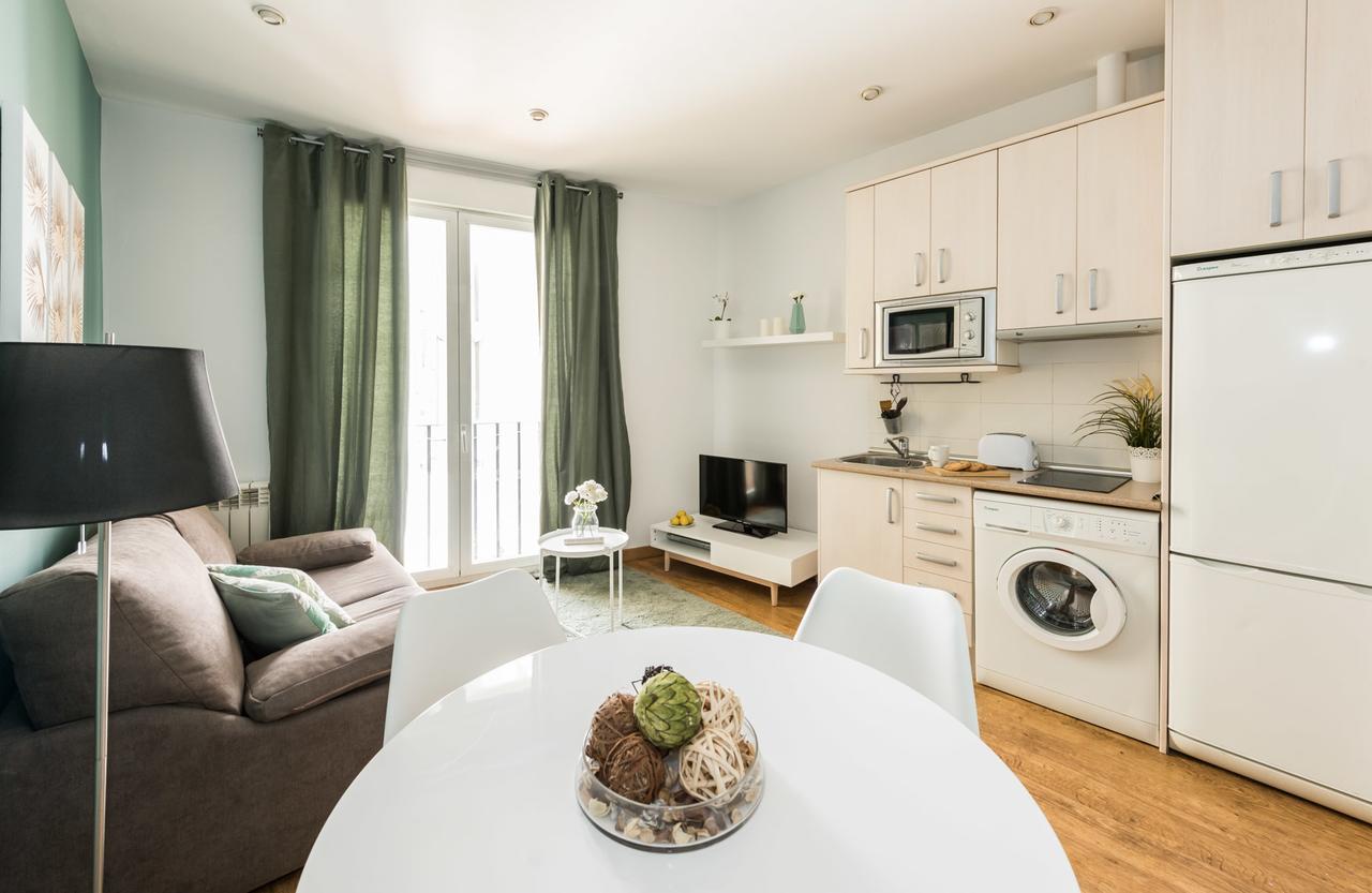 Apartamento Gran Via I Santa Ana Madrid Exterior foto