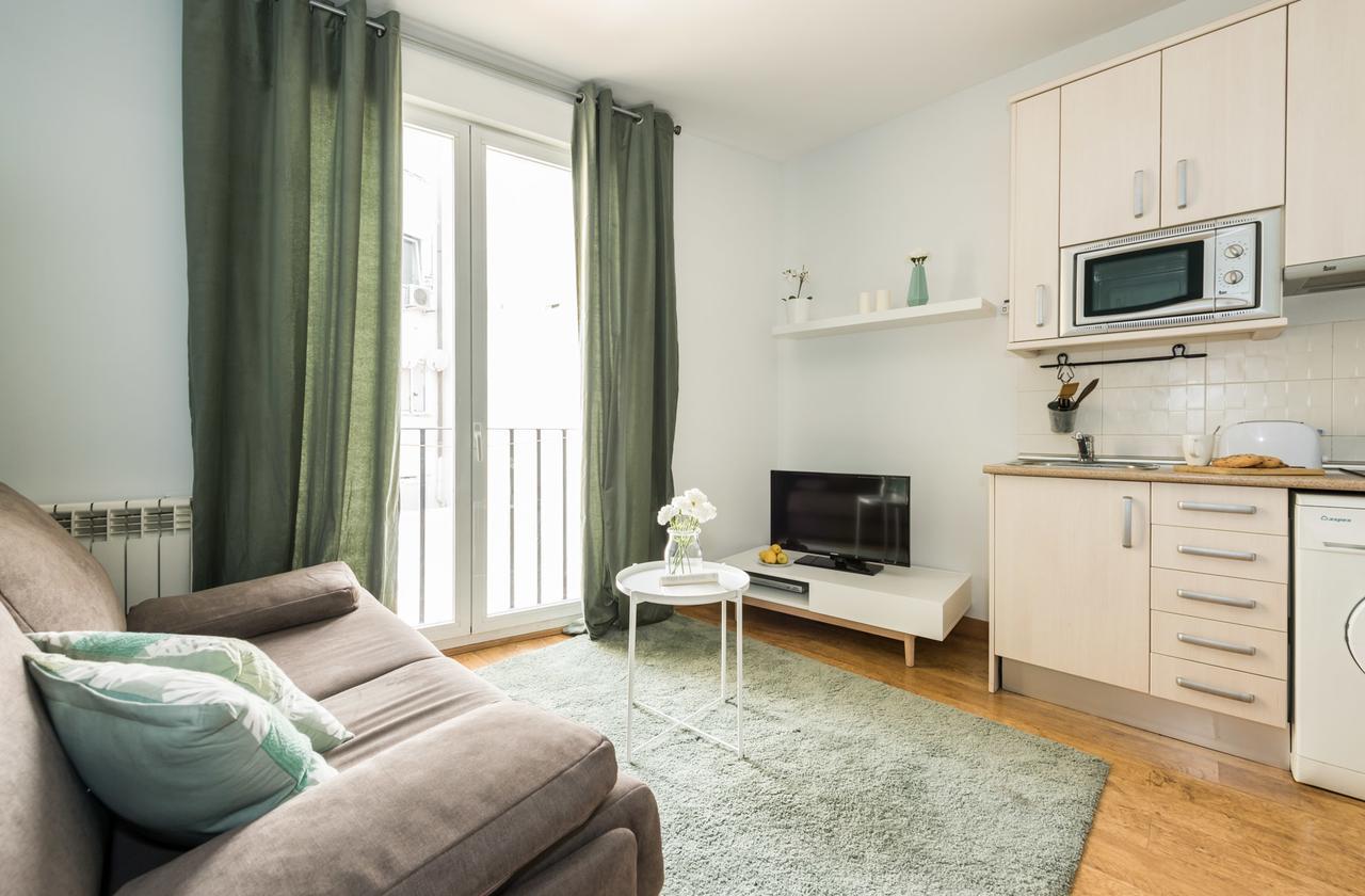 Apartamento Gran Via I Santa Ana Madrid Exterior foto