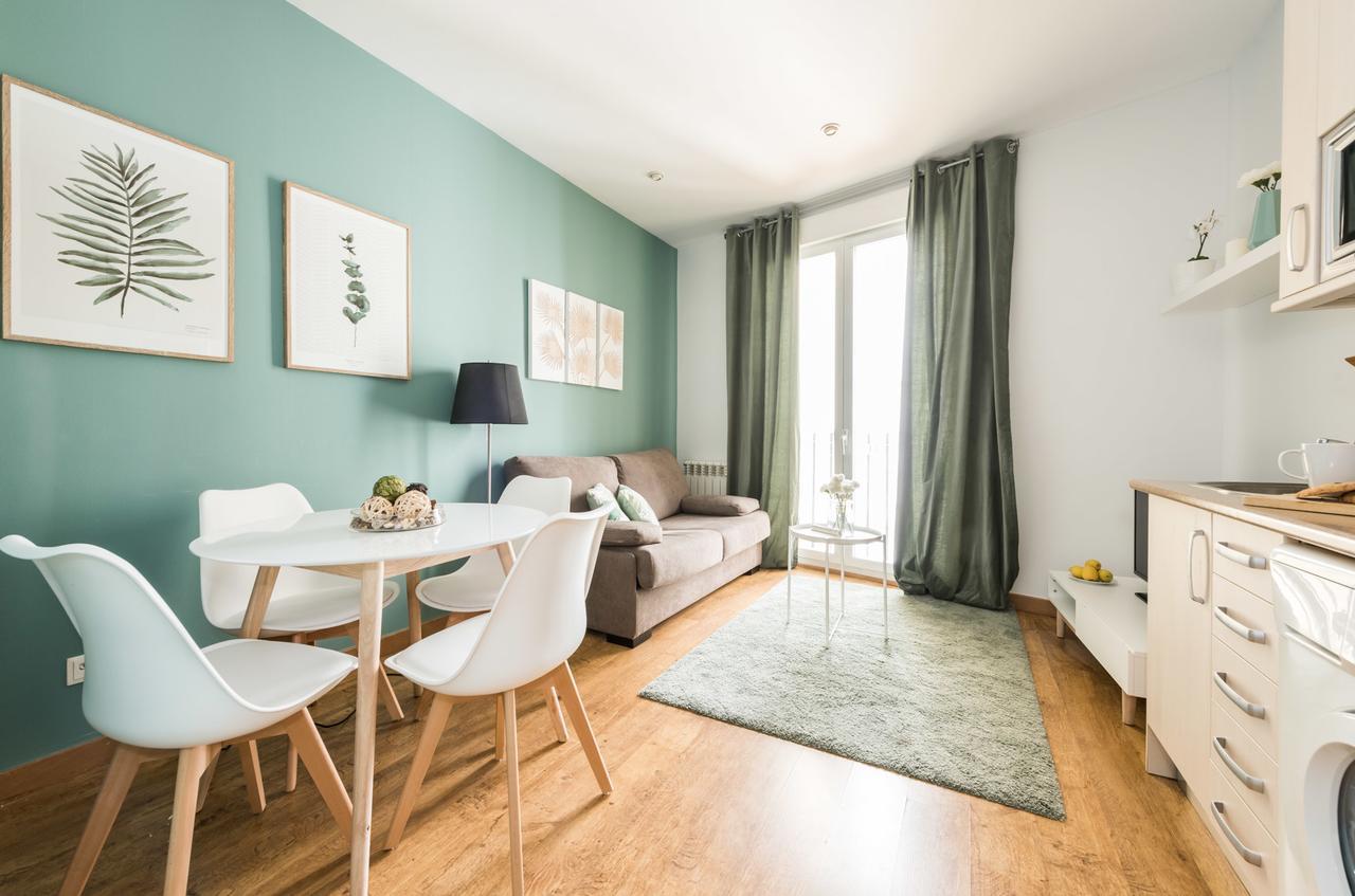 Apartamento Gran Via I Santa Ana Madrid Exterior foto